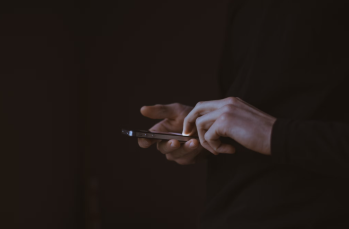 An expert providing cell phone forensic services.